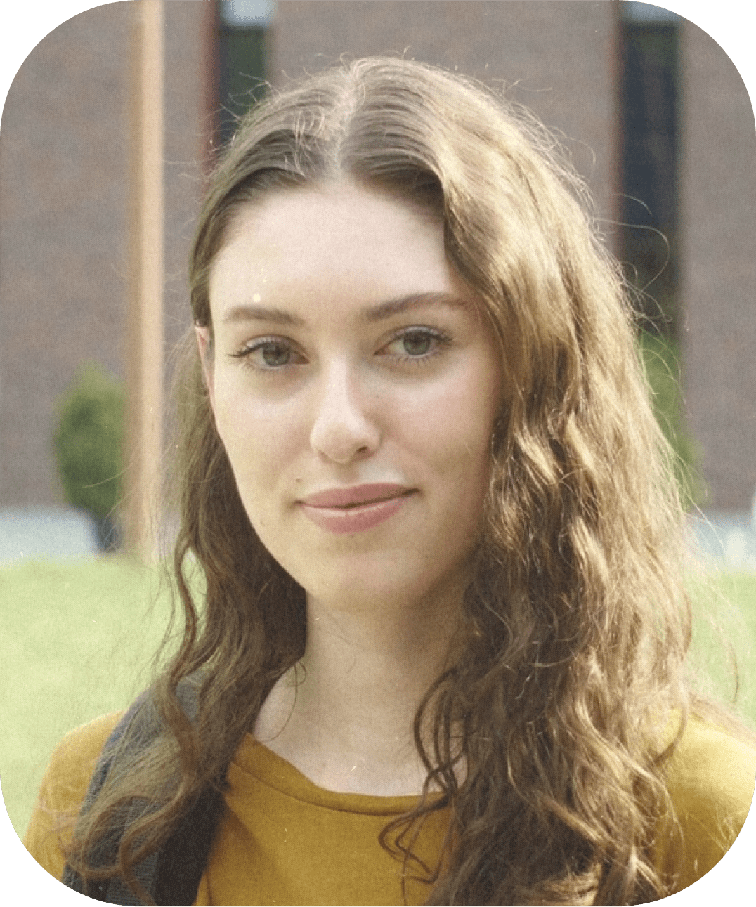 Image of a smiling Canadian sharing the benefits of Pharmacare.